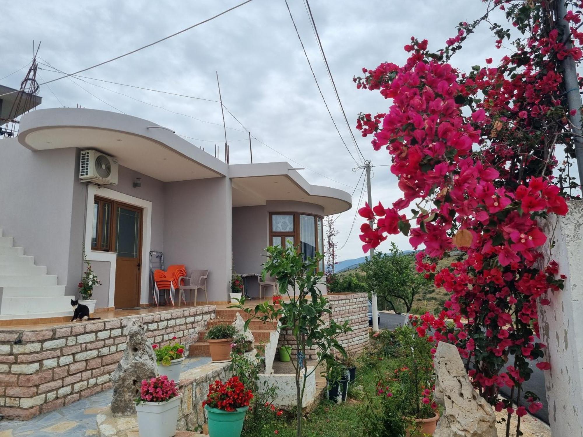Apartment Besnik Brahimi Ksamil Exterior photo